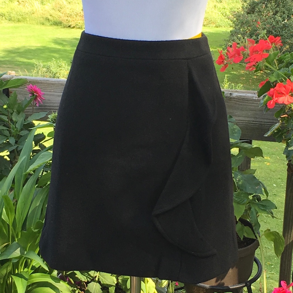 J. Crew - Adorable Black Skirt